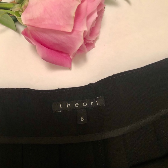 Theory Pleated All Around Skirt Wool Gabardine - Picture 4 of 6